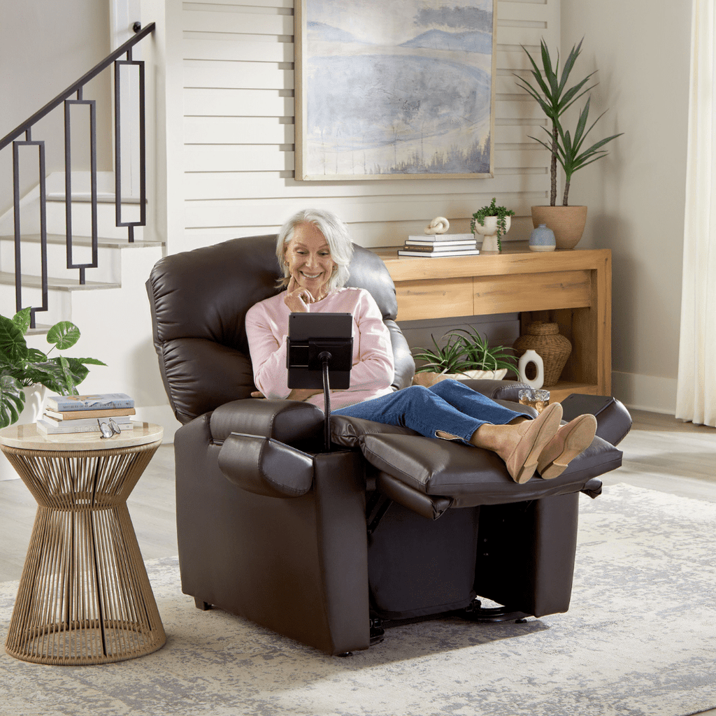 UltraComfort Alora UC576 Small Lift Chair – Zero Gravity & Petite Fit