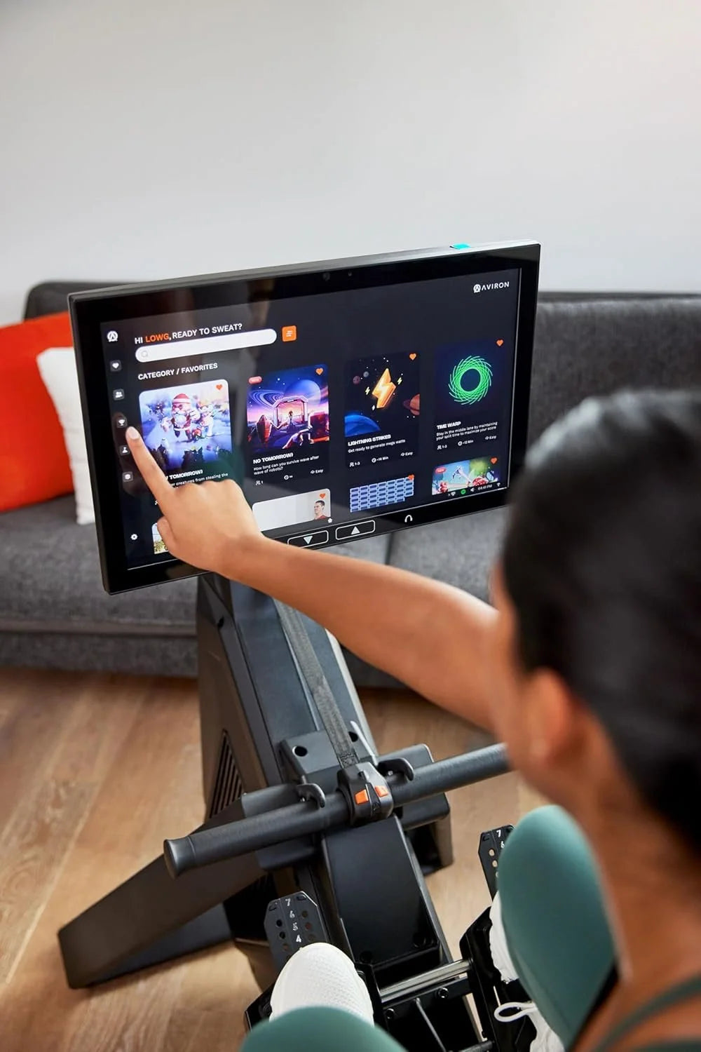Aviron Strong Series Rower: 22″ HD Touchscreen, Dual Air &amp; Magnetic Resistances up to 100 lbs. Game-Based Workouts, Streaming, Compact Designs