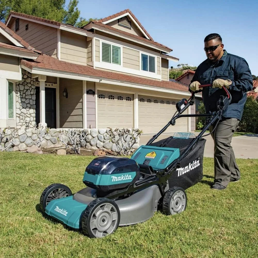 Makita 40V max XGT Brushless 21″ Self‐Propelled Commercials Lawn Mowers Kit GML01PL