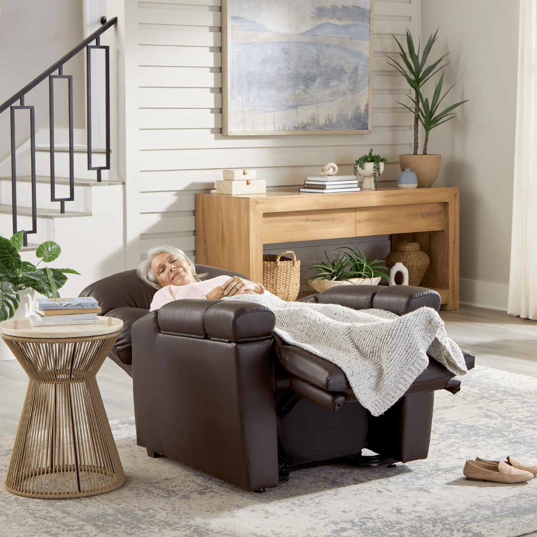 UltraComfort Alora UC576 Medium Lift Chair – Zero Gravity & Stellar Positioning