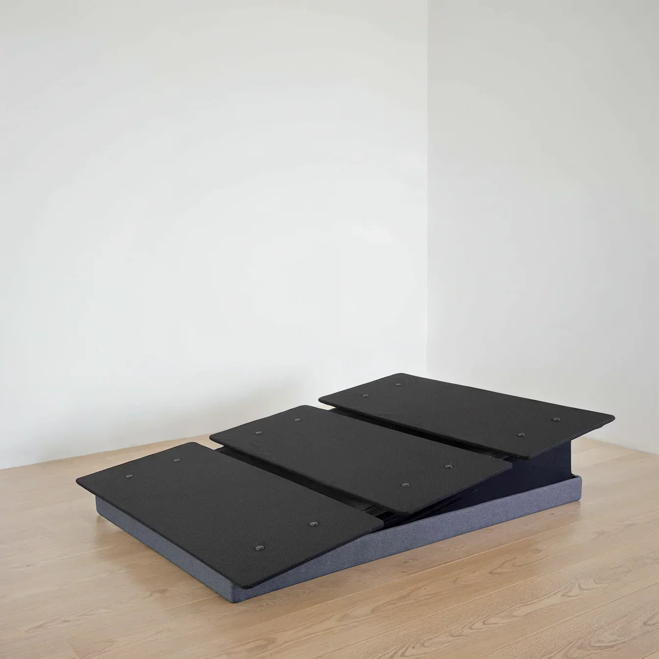 Customatic Hi-Low Tilt Platform – Independent Mobility & Aging-in-Place Bed Base