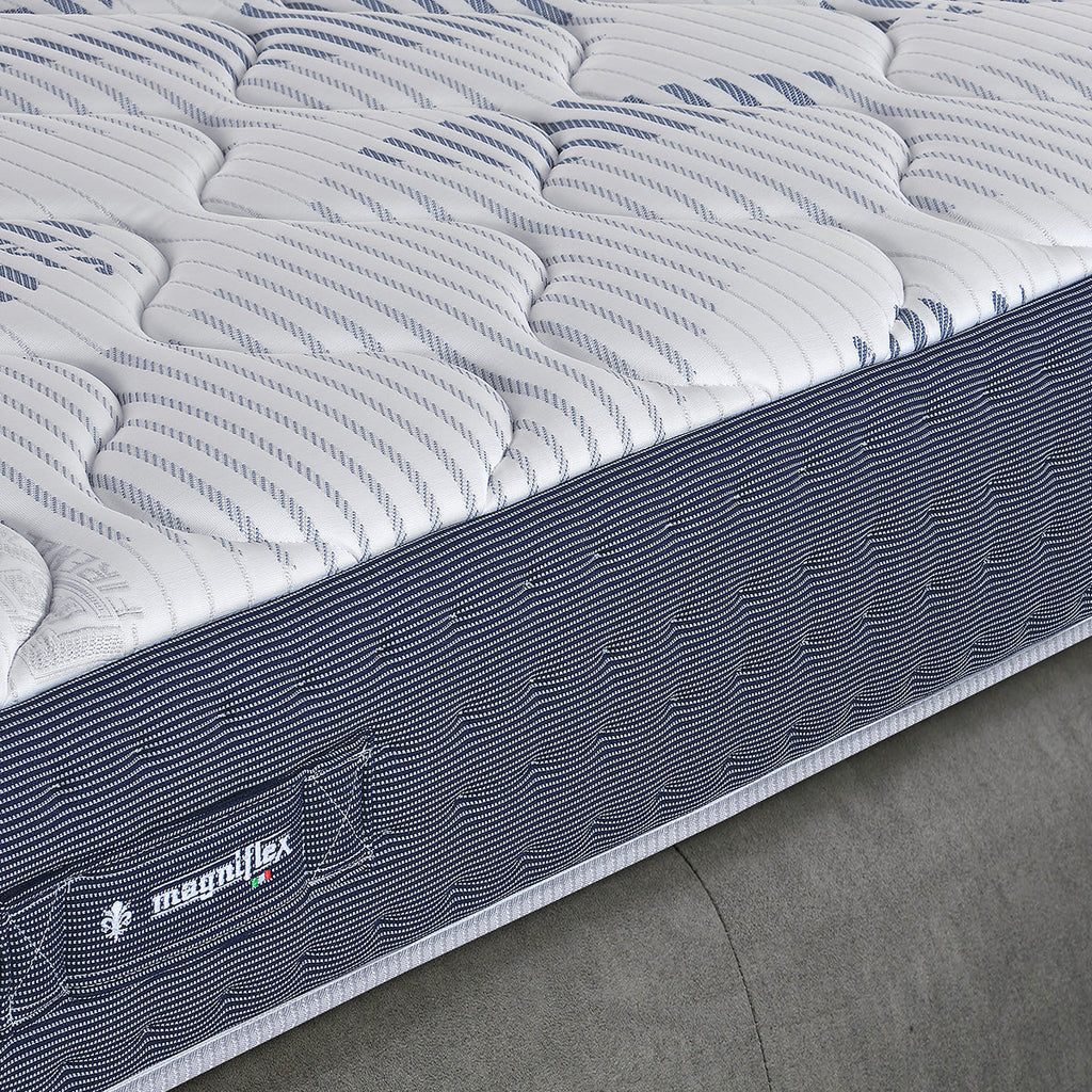 Magniflex Magnicool 10 Soft Mattress with Aquabreeze Support