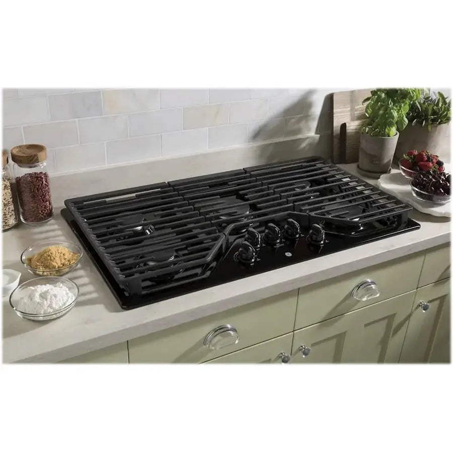 GE 36″ Built-in Gas Cooktops JGP5036DLBB