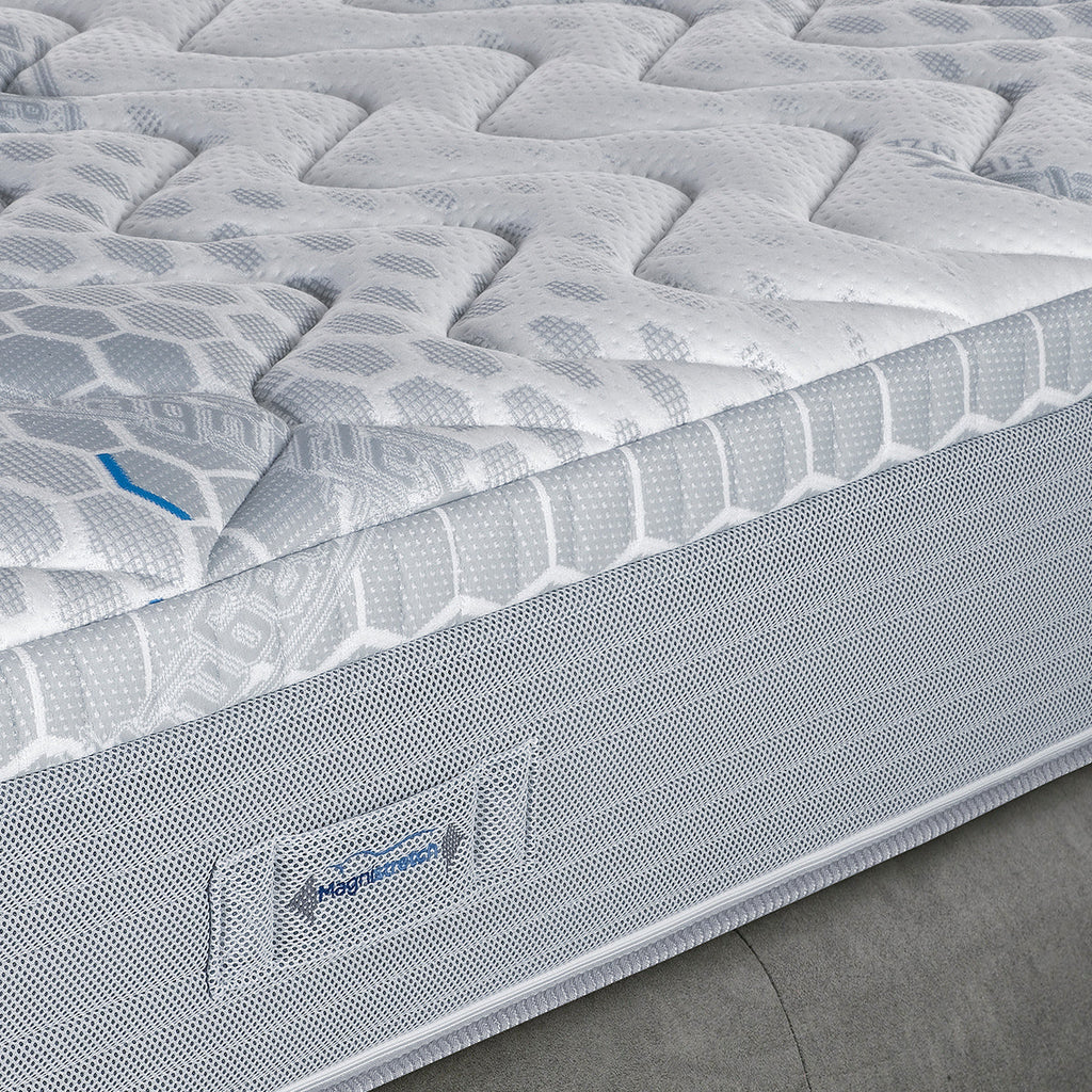 Magniflex MagniStretch Plus - Spinal Decompression Mattress